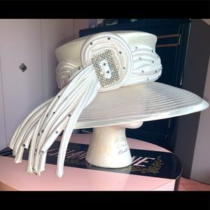 Church Hat - White Diamonds